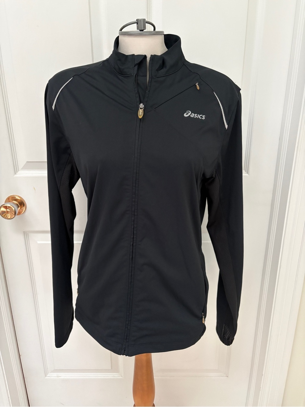 ASICS Black Lightweight Full-Zip Jacket ladies small